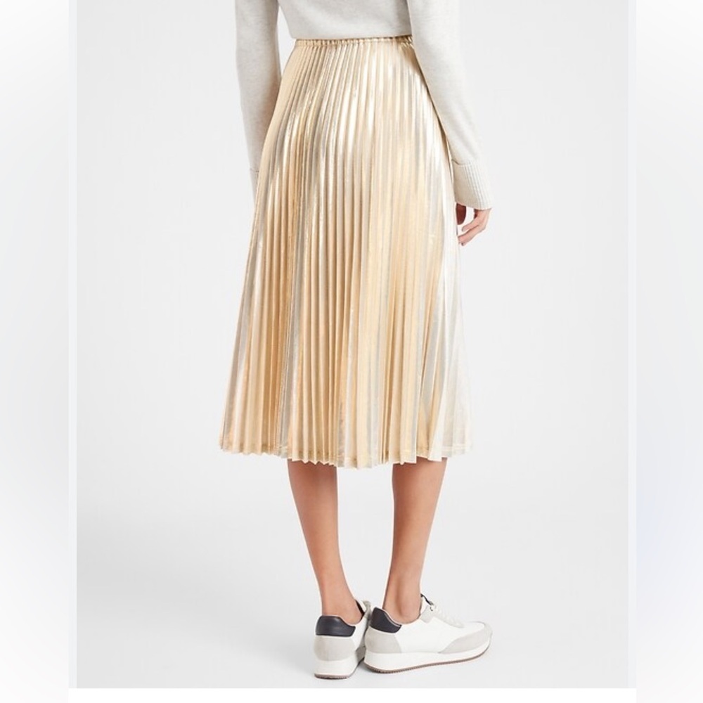 Banana Republic Factory Foil Pleated elasctic waist gold midi skirt size Medium